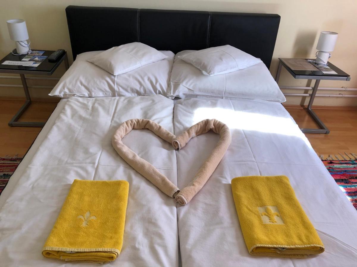 Hotel Oroszlan Szigetvár Zewnętrze zdjęcie