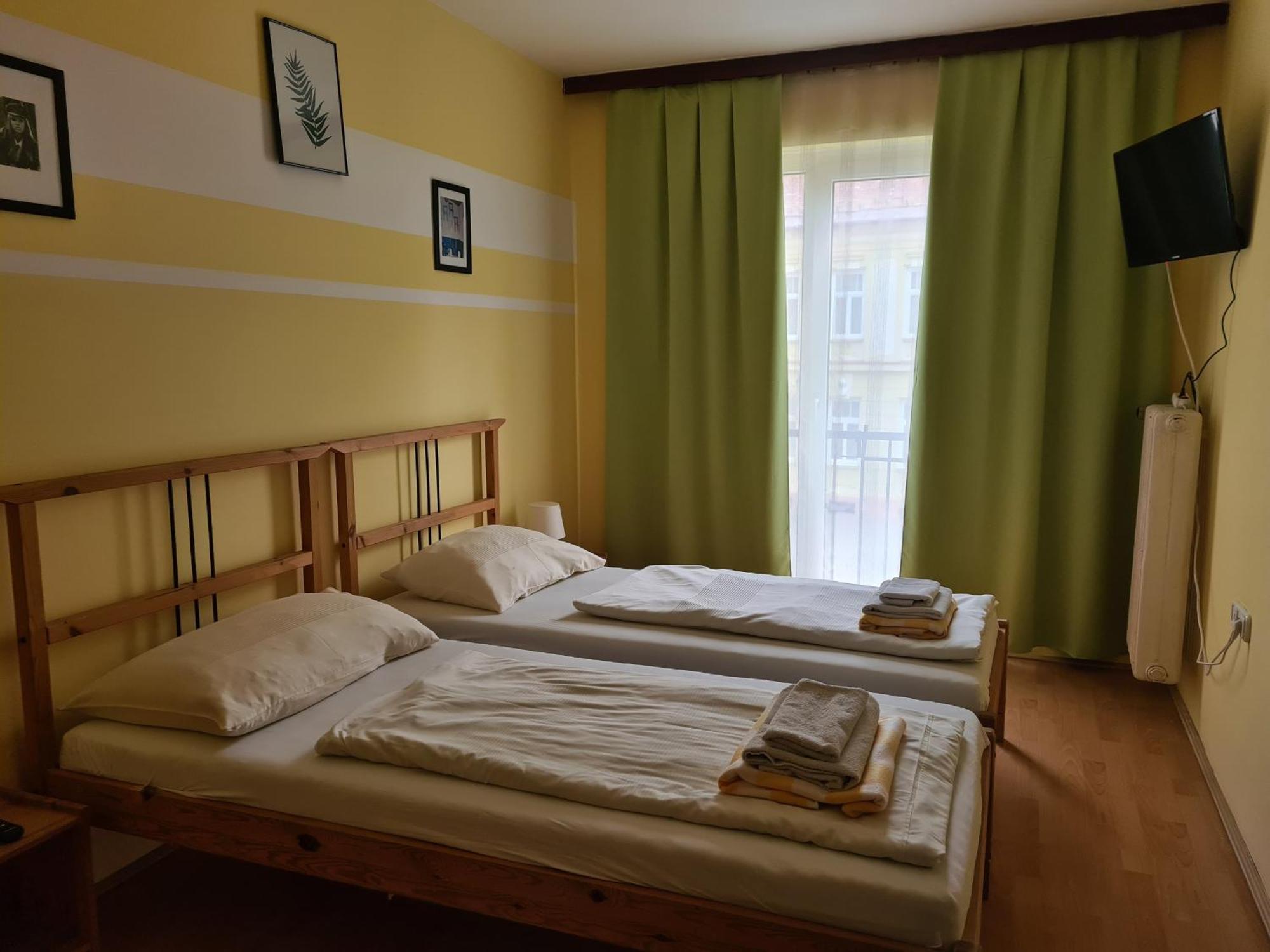 Hotel Oroszlan Szigetvár Zewnętrze zdjęcie